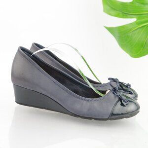 Cole Haan Womens Air Tali Pumps Size 8 Waterproof Navy Blue Low Wedge Bow Shoes